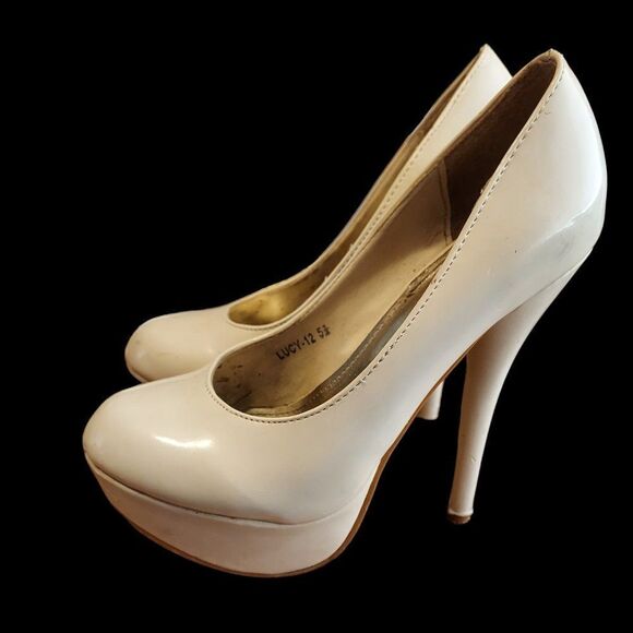 Fashion Focus  5 1/2  "lucy" Creme color good condition - Picture 1 of 6